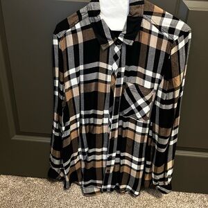 beachlunchlounge Black and Tan Plaid Women’s flannel shirt